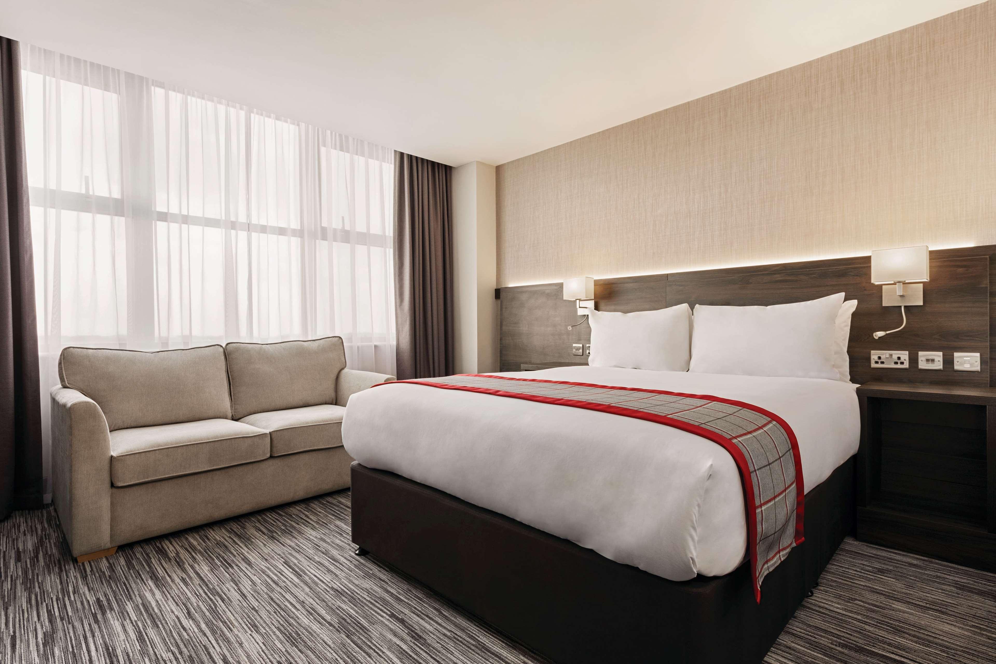Ramada By Wyndham Leeds East 4* Leeds (West Yorkshire)